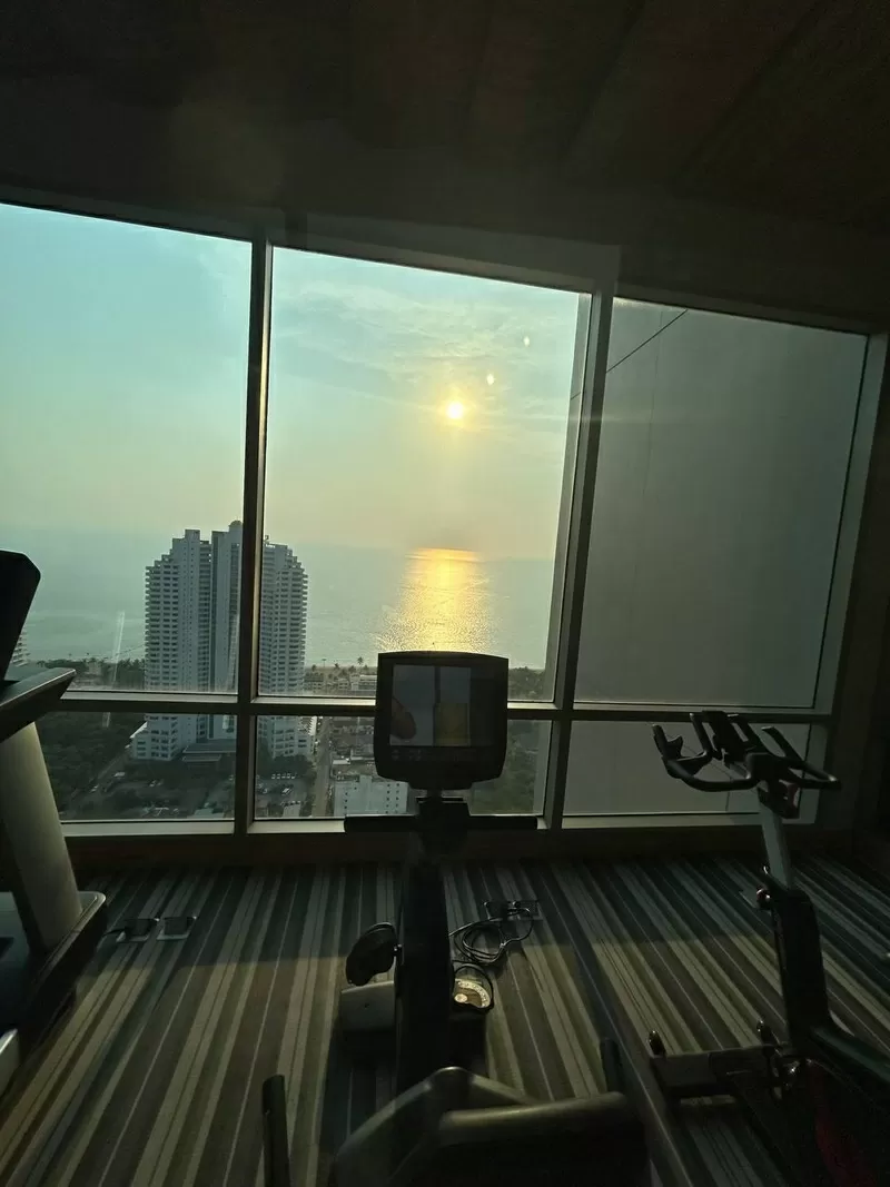  Евгения и Дмитрий  русскоязычные специалисты по недвижимости . 2